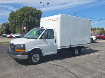 2025 GMC Savana Cutaway 3500 1WT
