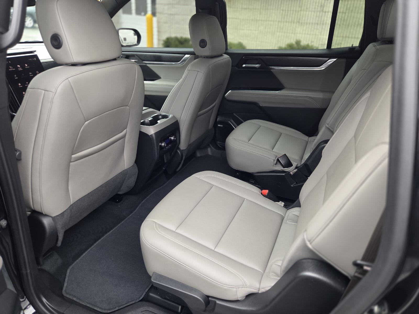 2024 GMC Acadia Elevation