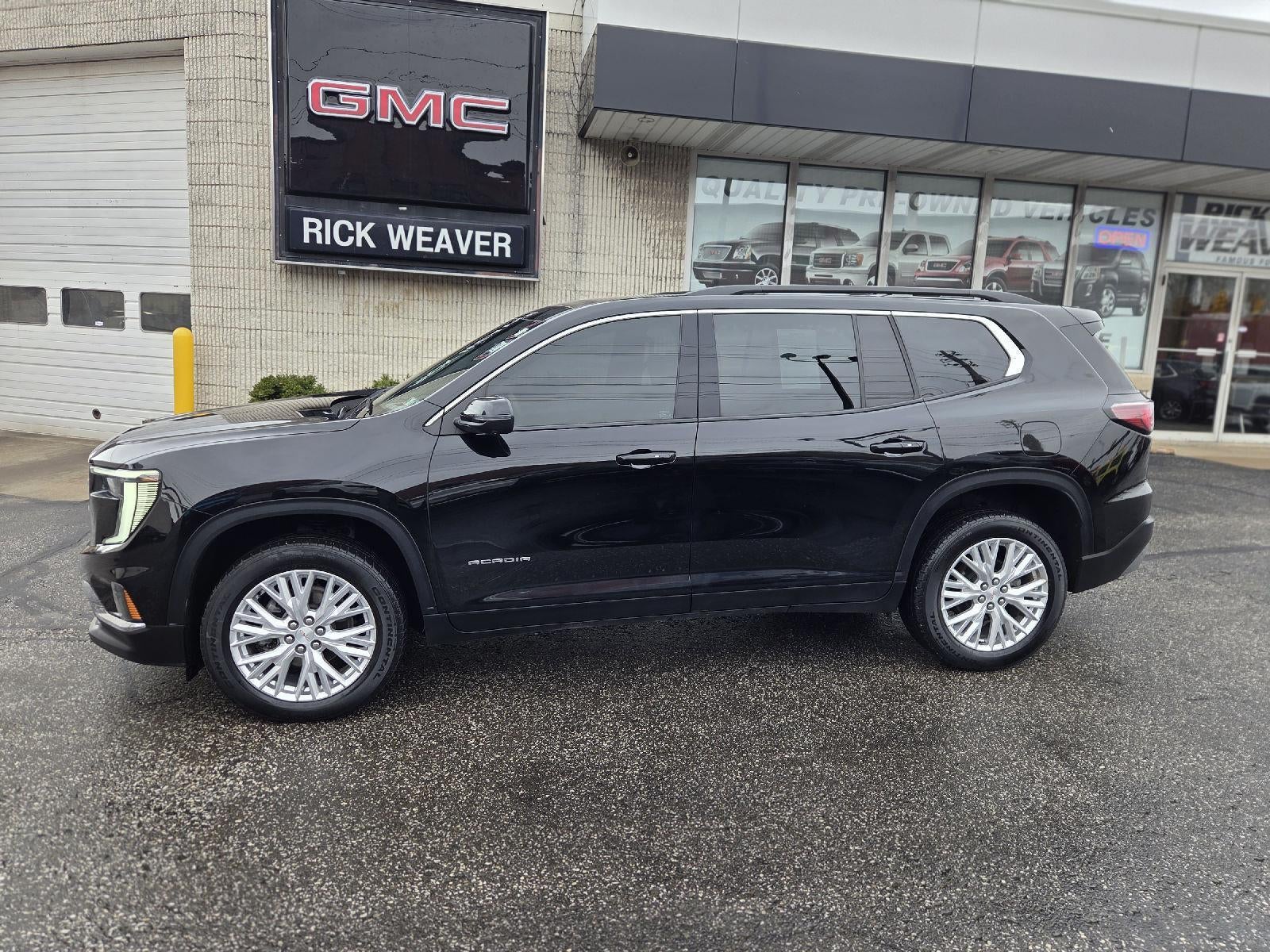 2024 GMC Acadia Elevation