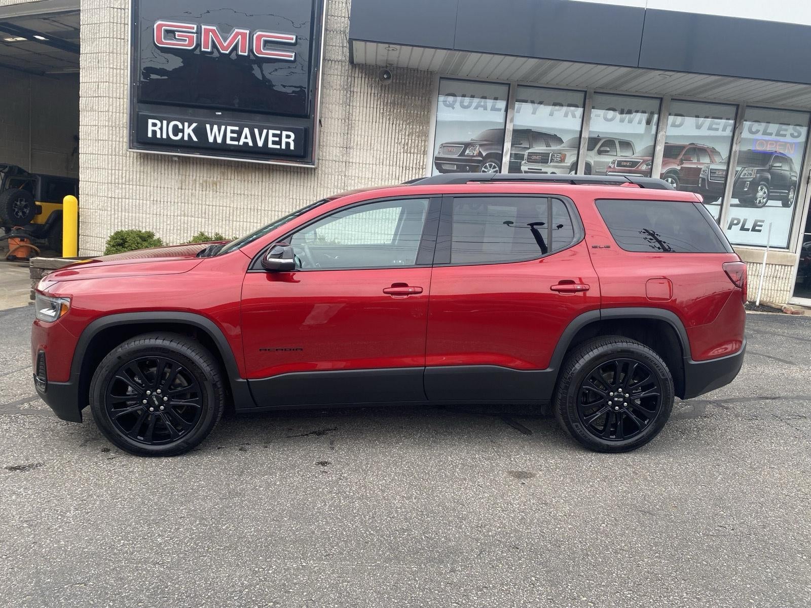2023 GMC Acadia SLE