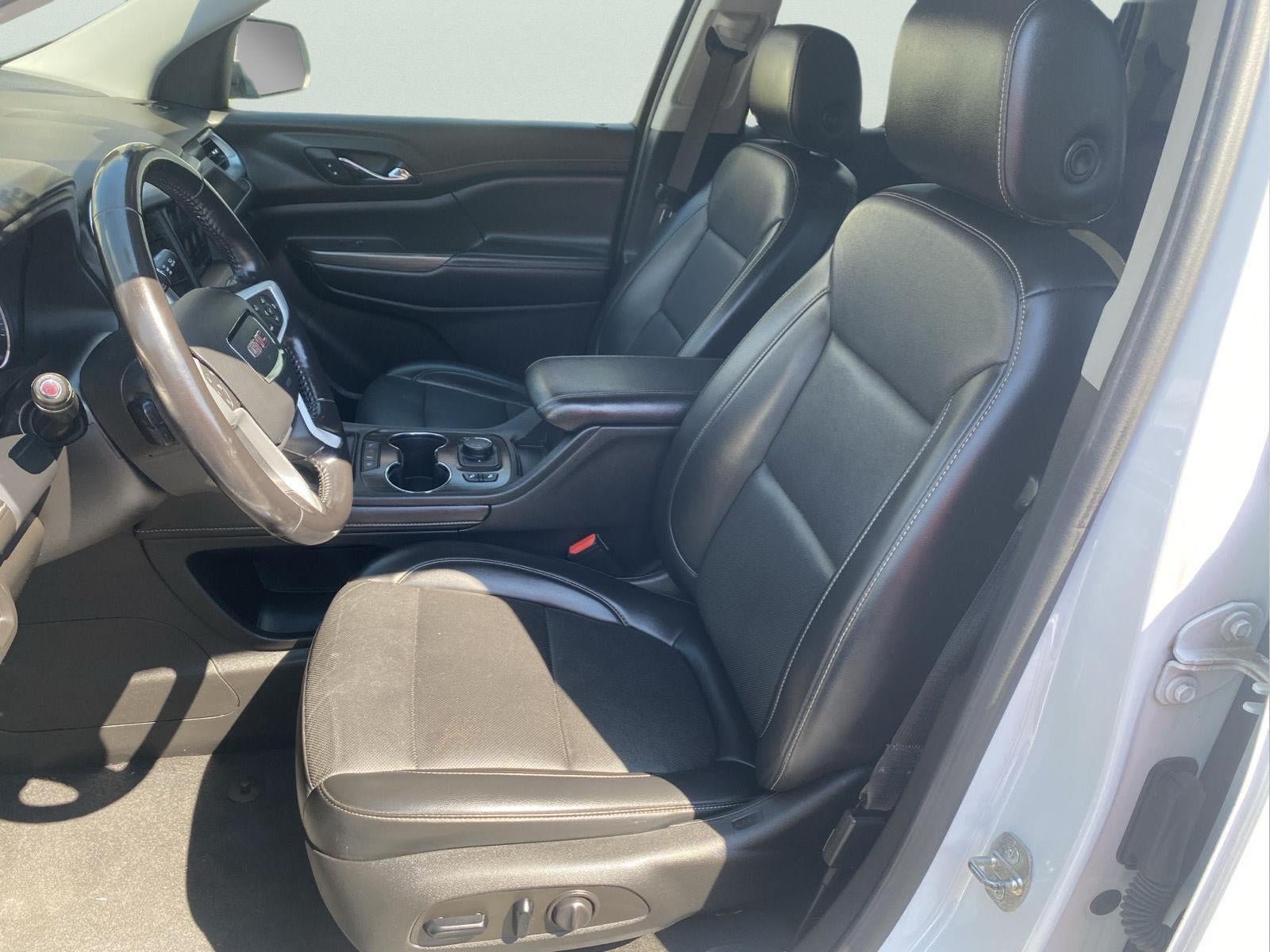 2021 GMC Acadia SLT