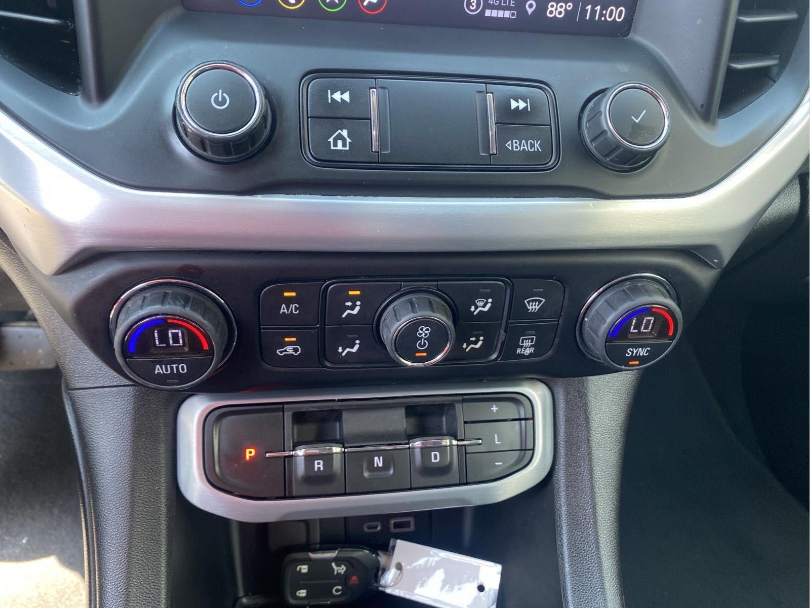 2021 GMC Acadia SLT