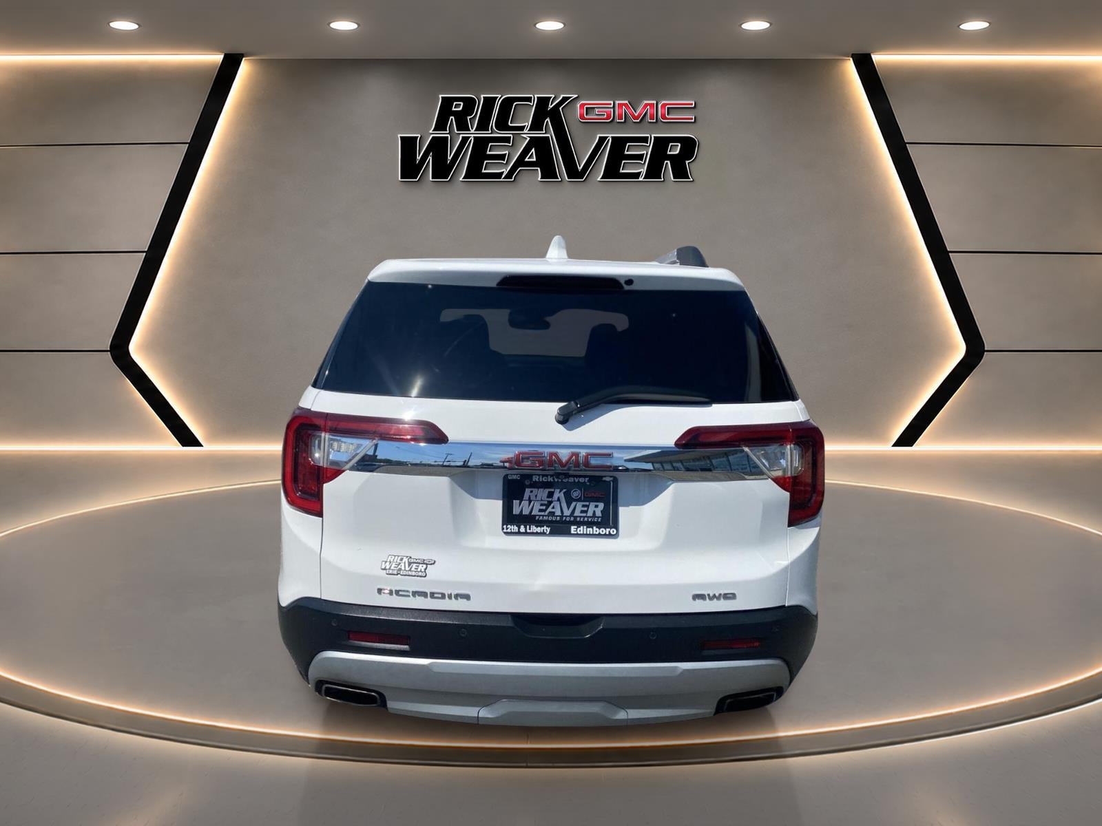 2021 GMC Acadia SLT