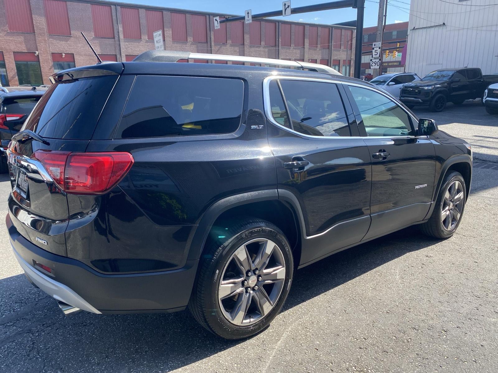2019 GMC Acadia SLT