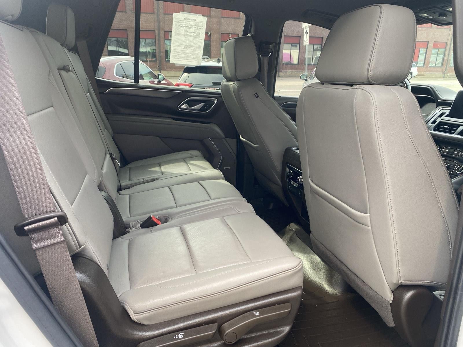 2022 GMC Yukon SLT