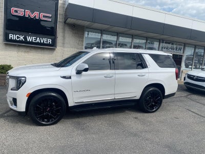 2022 GMC Yukon SLT
