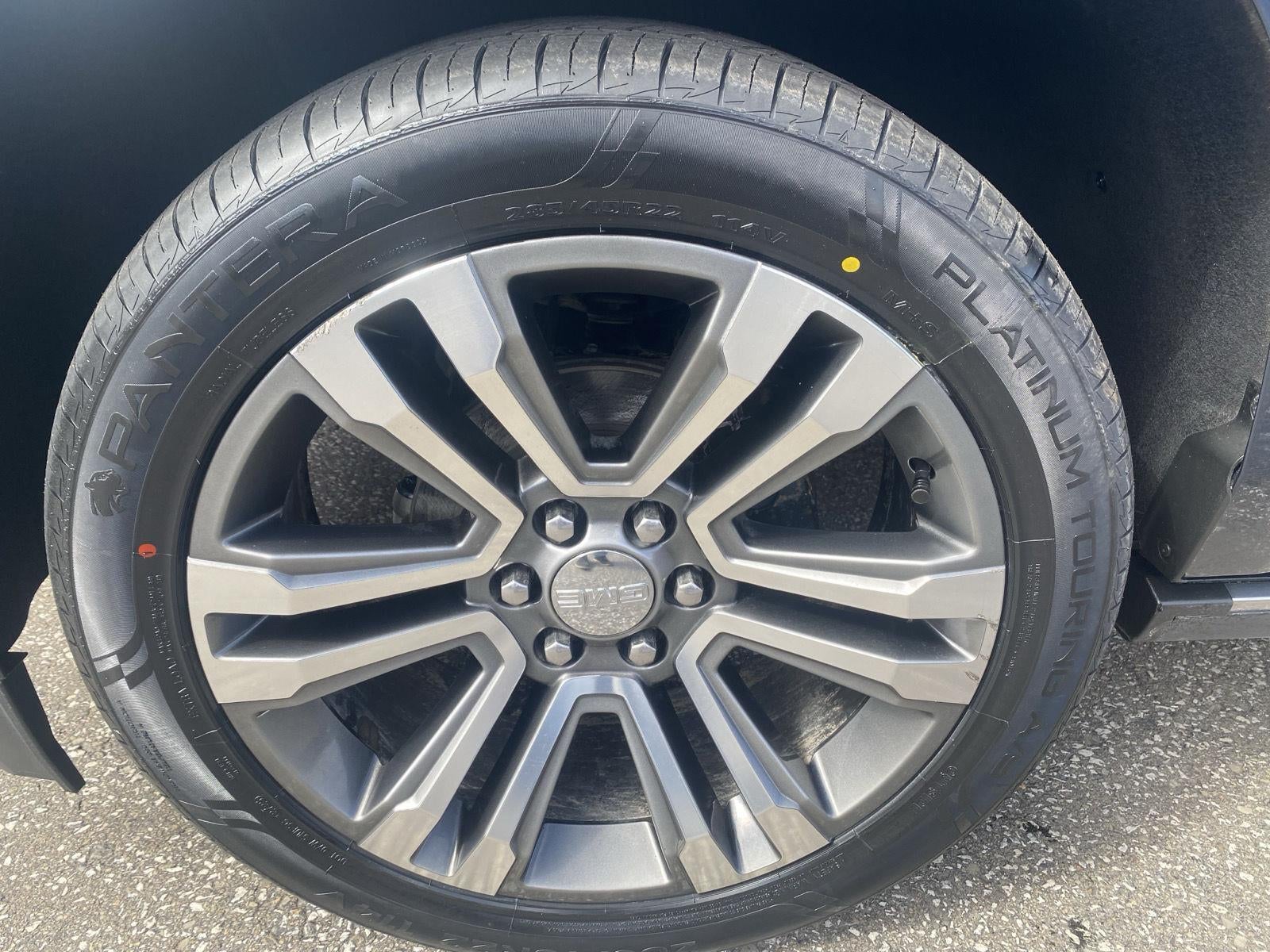 2020 GMC Yukon Denali