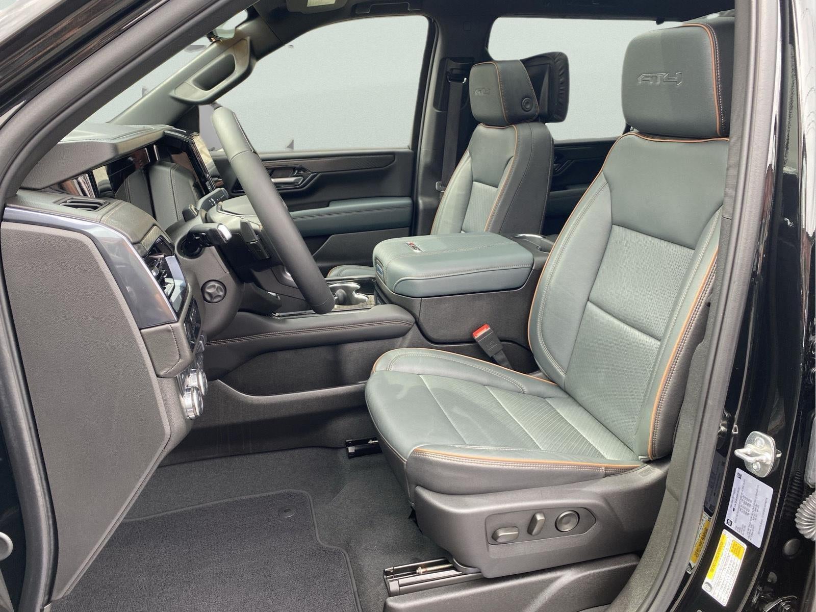 2025 GMC Yukon XL AT4