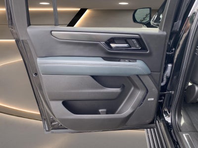 2025 GMC Yukon XL AT4