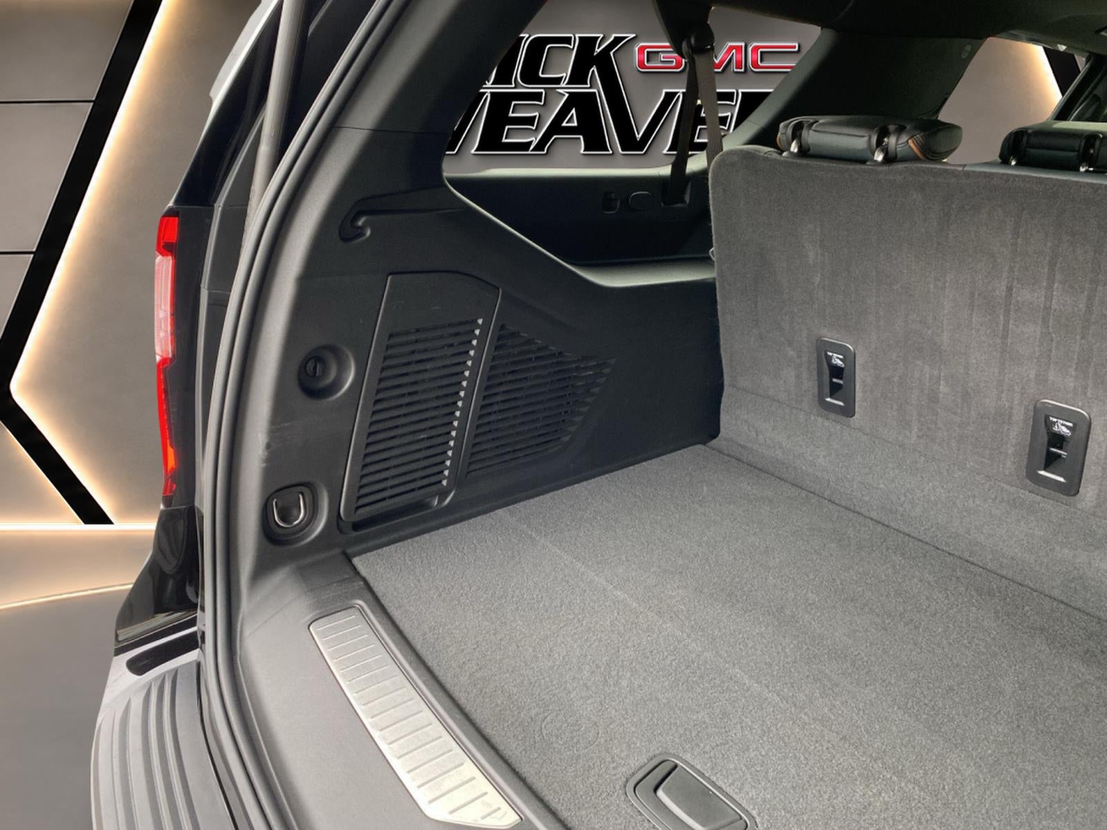 2025 GMC Yukon XL AT4