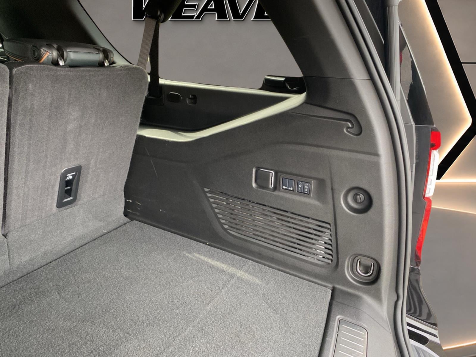 2025 GMC Yukon XL AT4