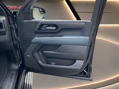2025 GMC Yukon XL AT4
