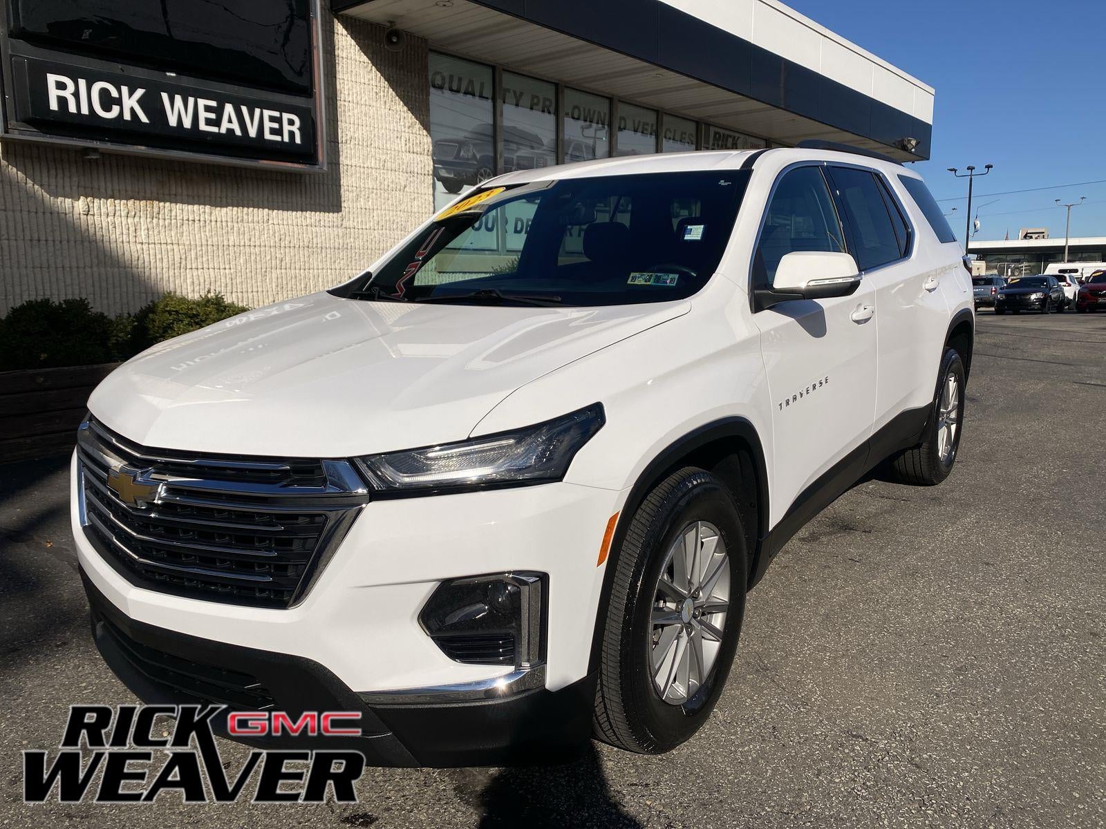 2023 Chevrolet Traverse LT Cloth
