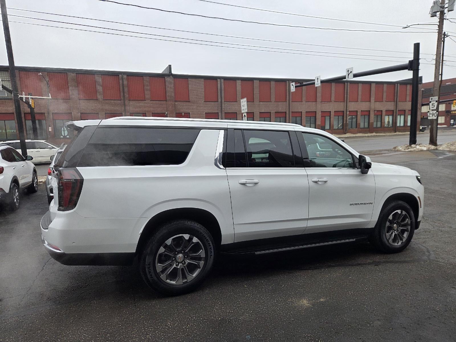 2025 Chevrolet Suburban LS