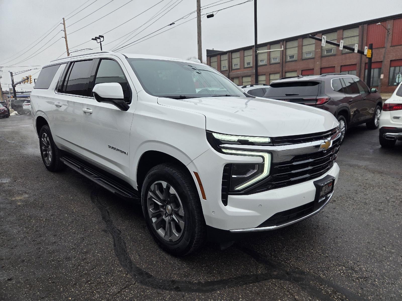 2025 Chevrolet Suburban LS