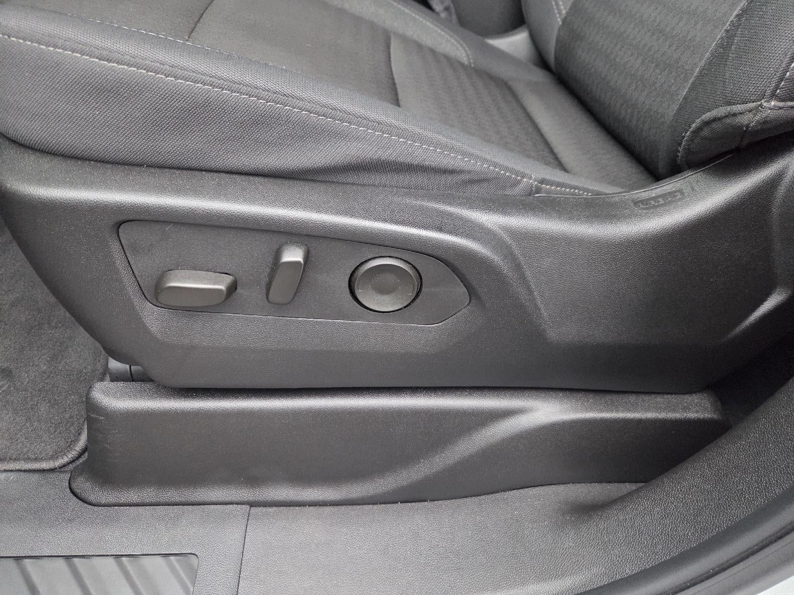 2025 Chevrolet Suburban LS