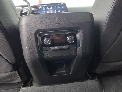 2025 Chevrolet Suburban LS