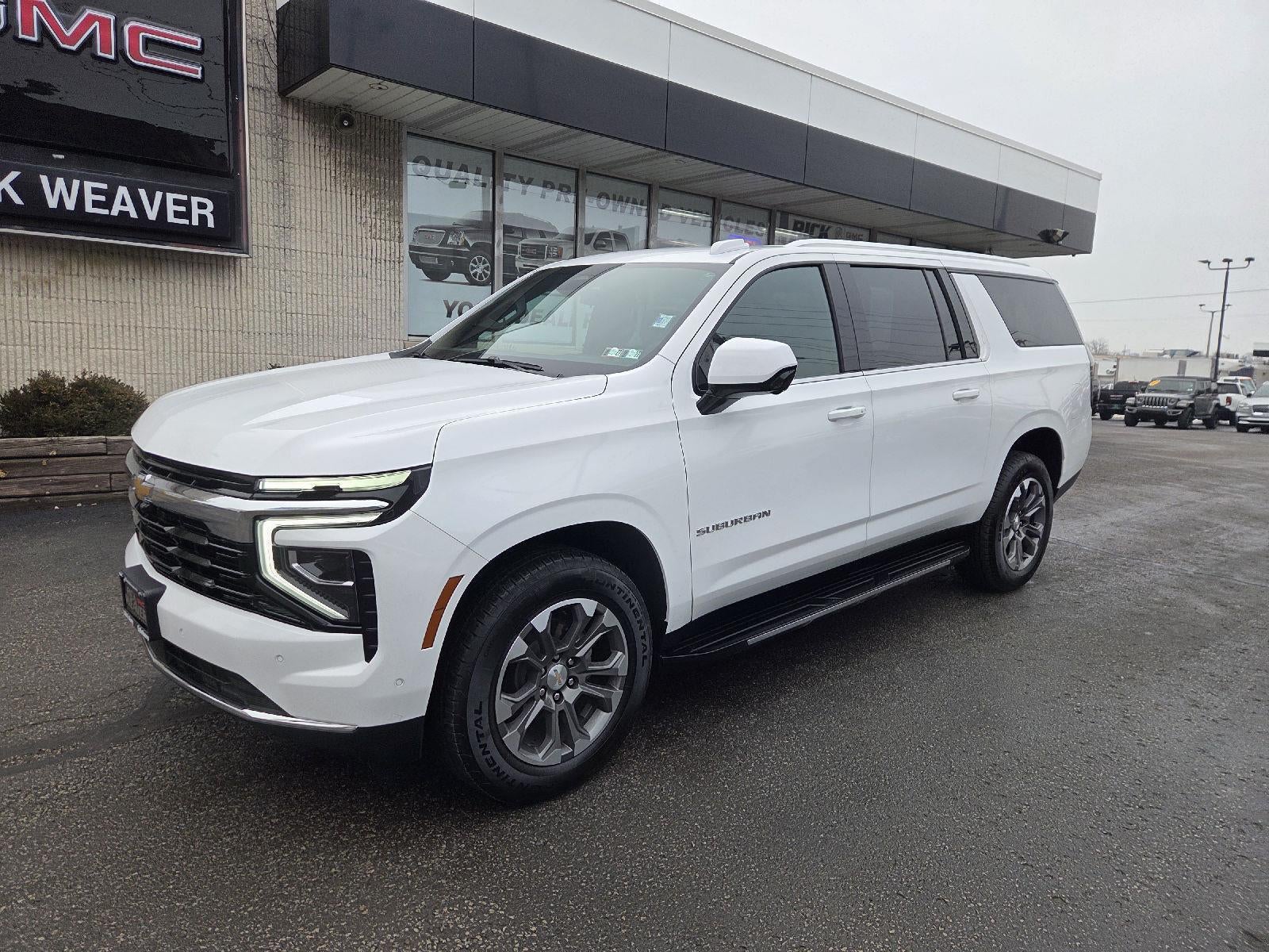 2025 Chevrolet Suburban LS