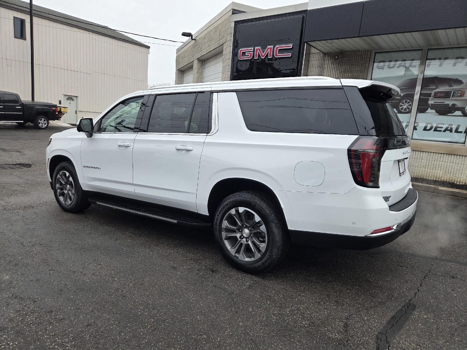 2025 Chevrolet Suburban LS
