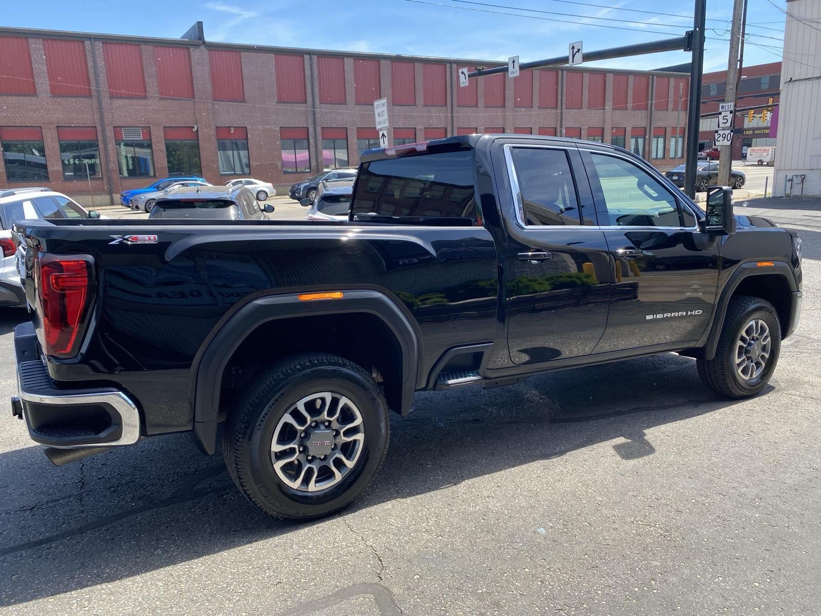 2025 GMC Sierra 2500 HD SLE