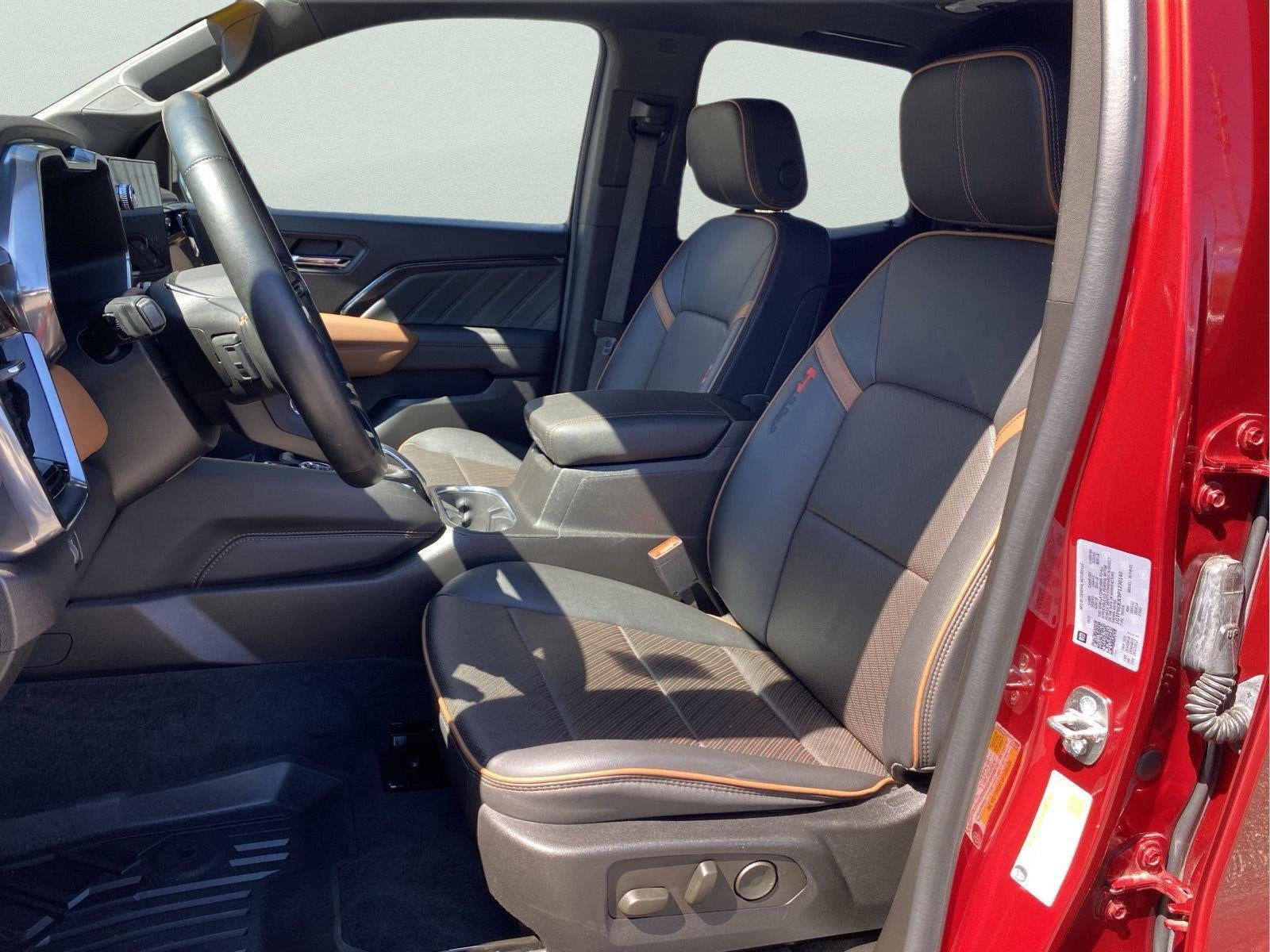 2023 GMC Canyon 4WD AT4