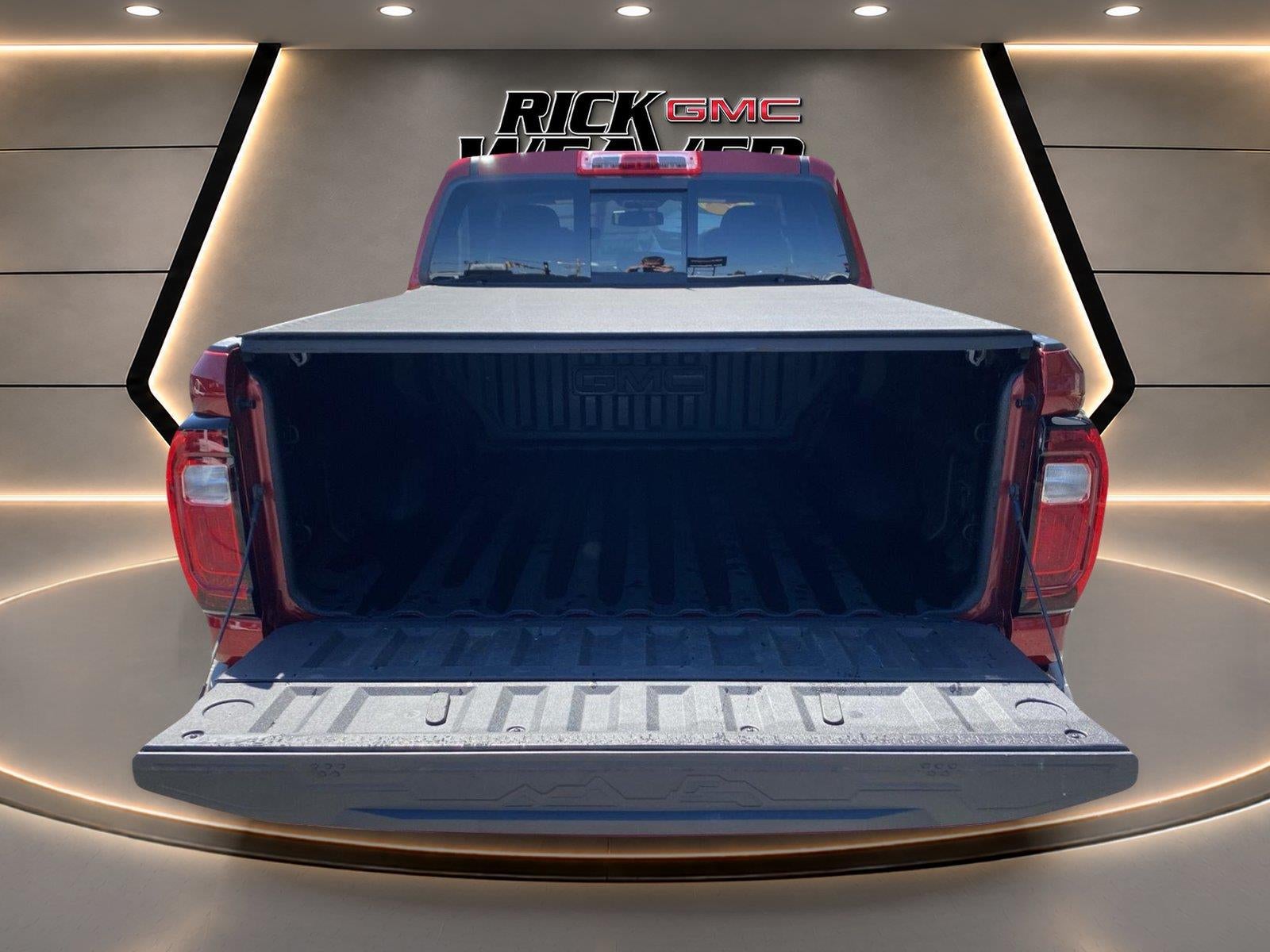 2023 GMC Canyon 4WD AT4