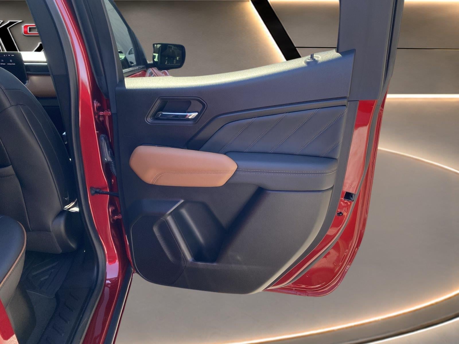 2023 GMC Canyon 4WD AT4