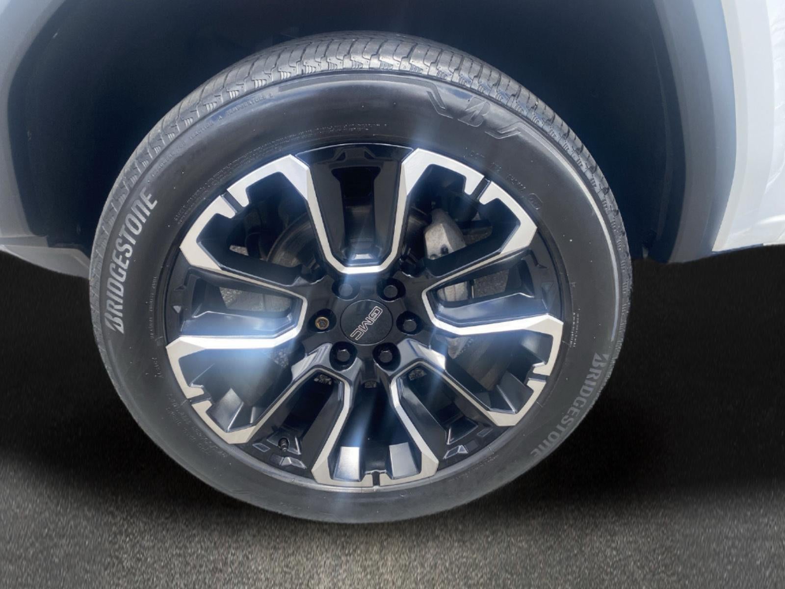 2023 GMC Canyon Denali