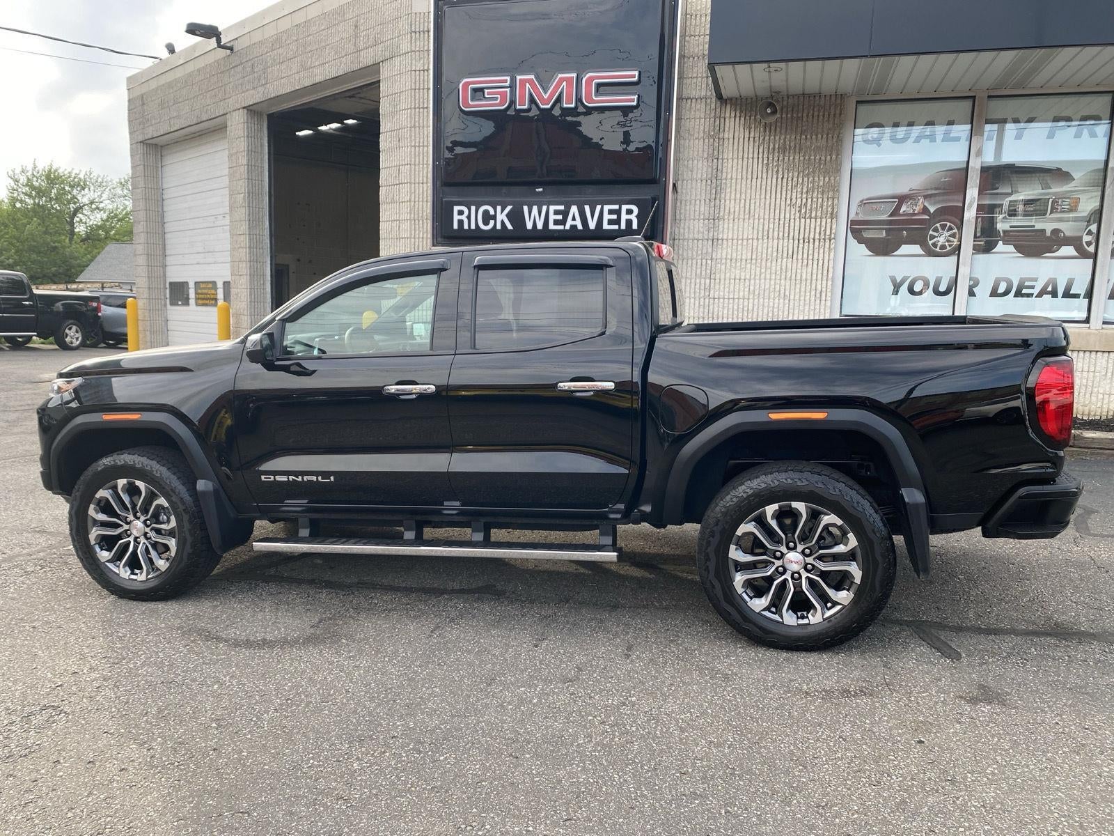 2023 GMC Canyon Denali