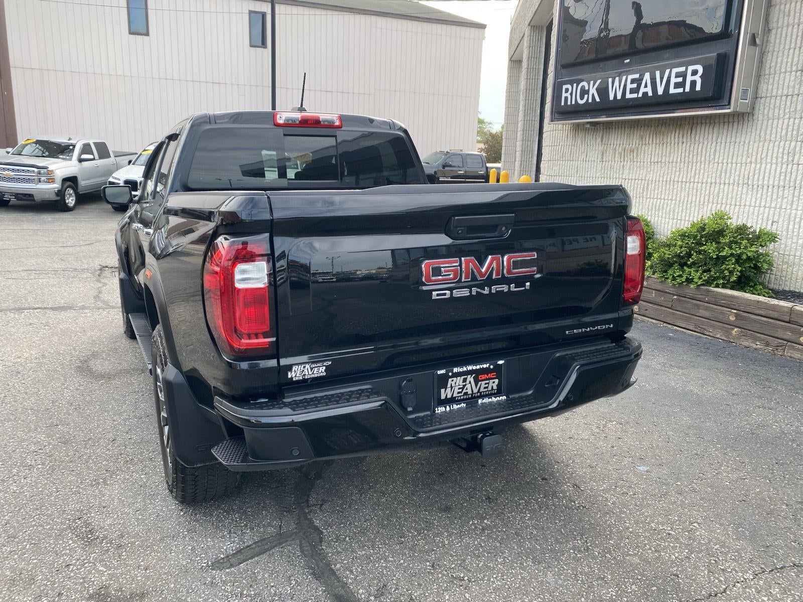 2023 GMC Canyon Denali