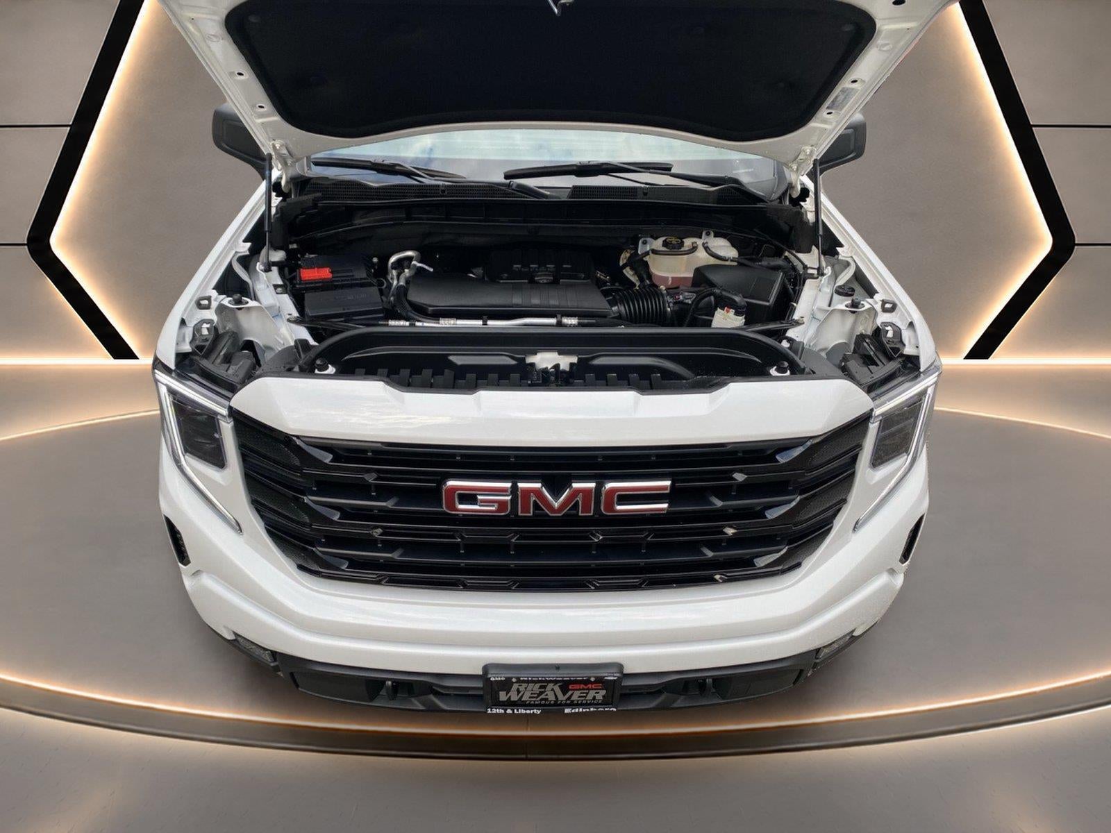 2025 GMC Sierra 1500 Elevation