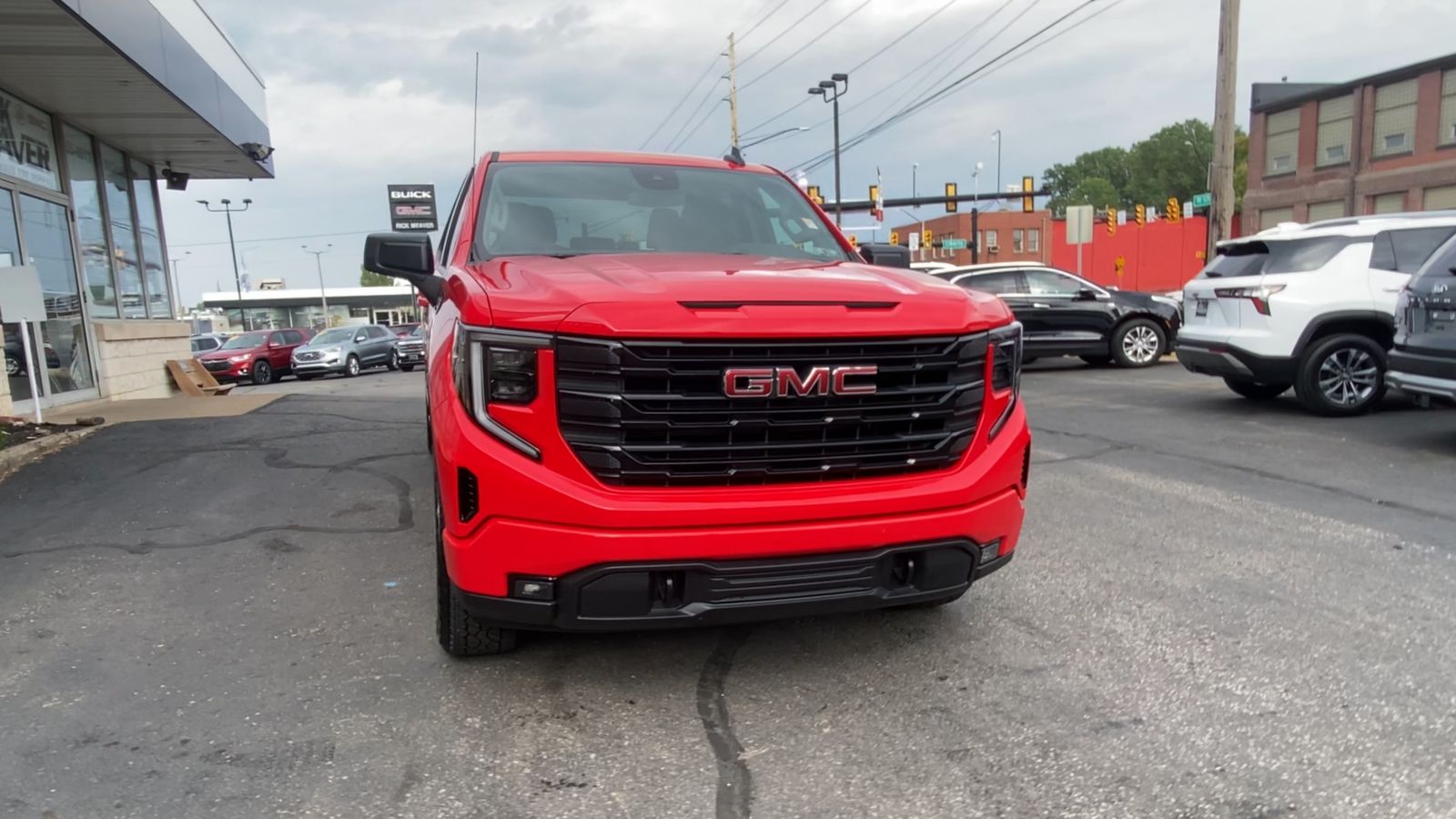 2025 GMC Sierra 1500 Elevation