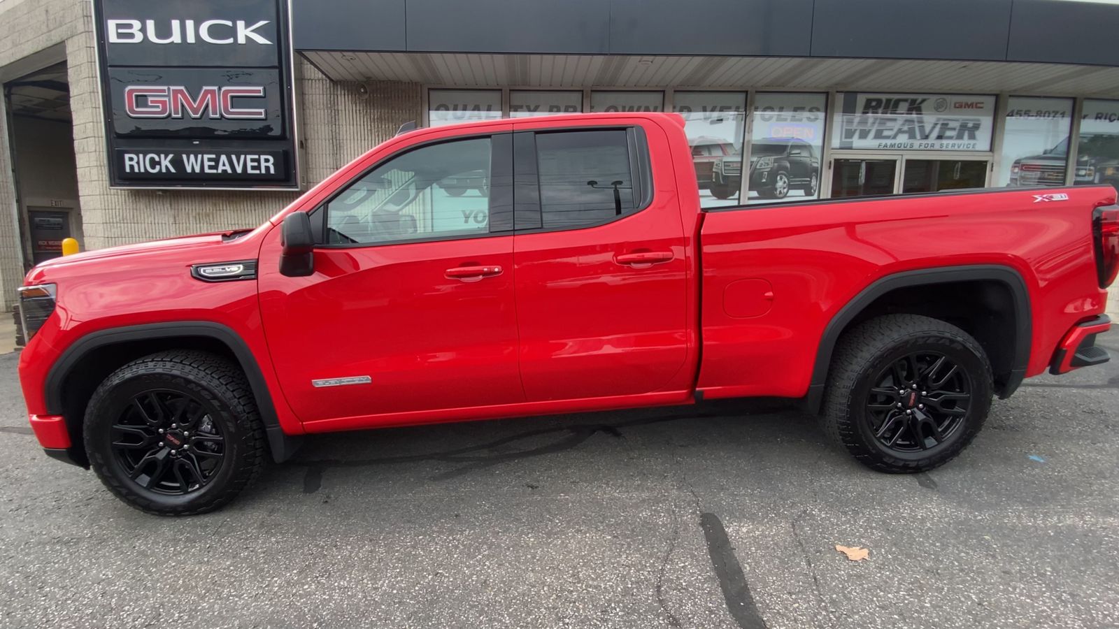 2025 GMC Sierra 1500 Elevation