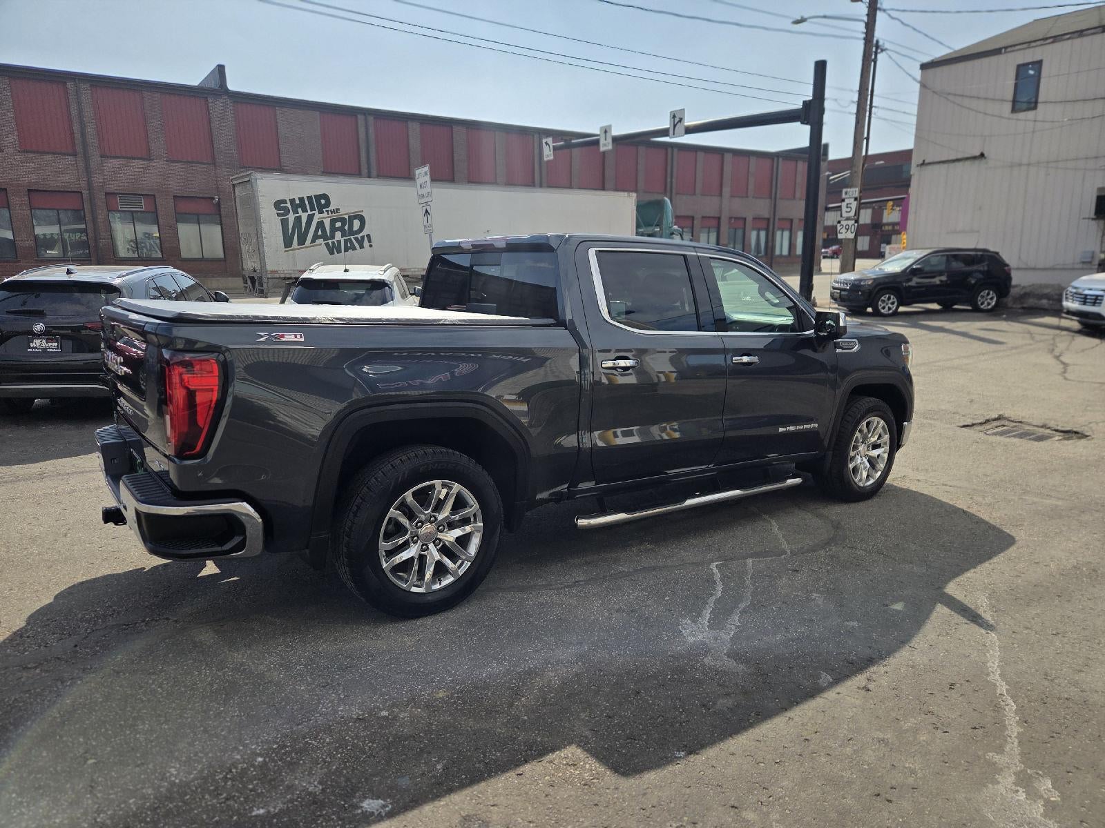 2021 GMC Sierra 1500 SLT