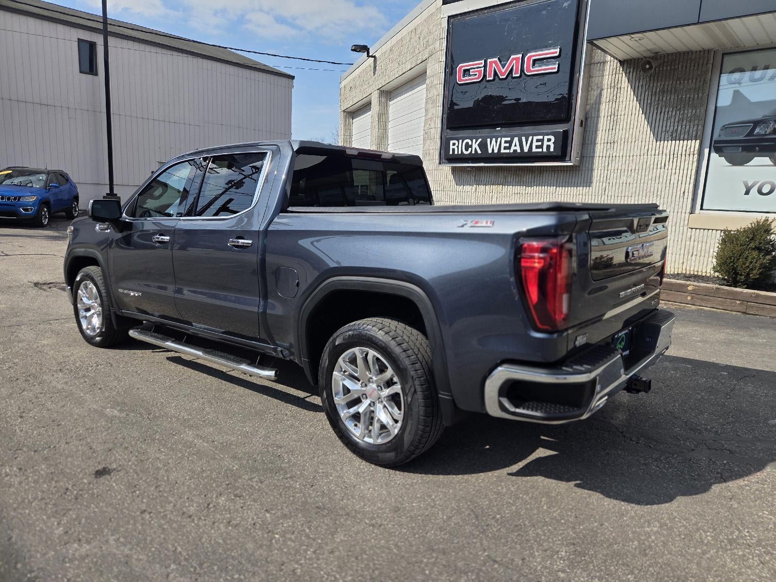 2021 GMC Sierra 1500 SLT