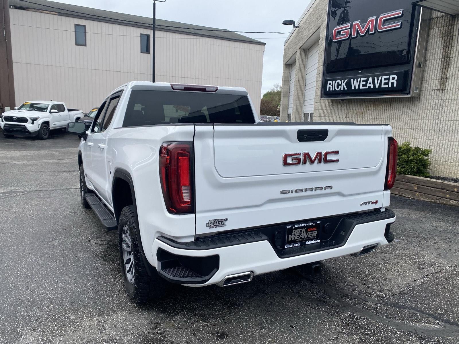 2021 GMC Sierra 1500 AT4