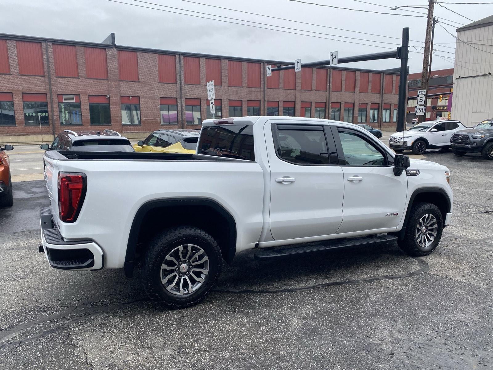 2021 GMC Sierra 1500 AT4