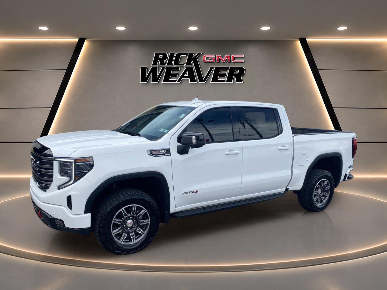 2025 GMC Sierra 1500 AT4