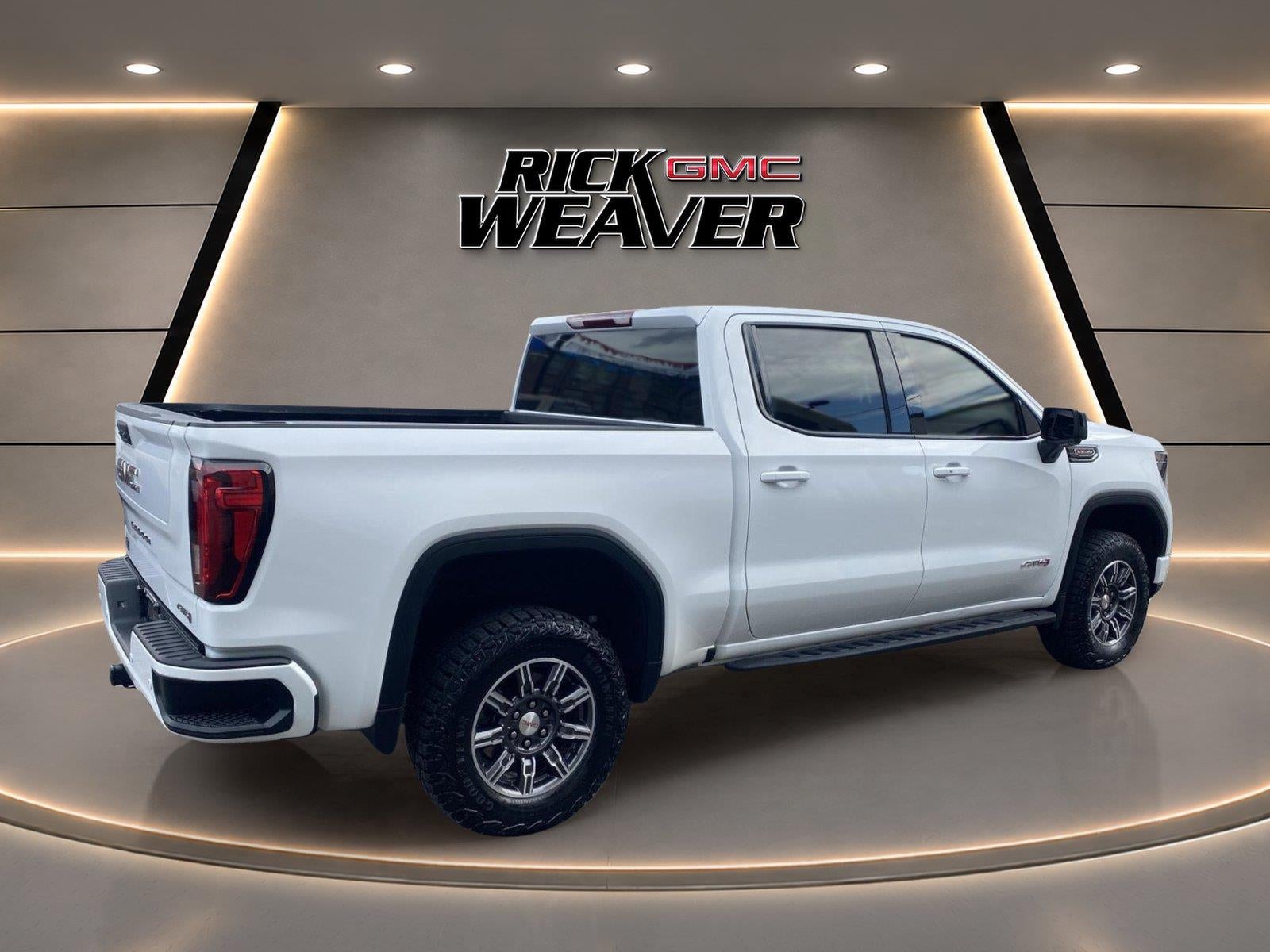 2025 GMC Sierra 1500 AT4