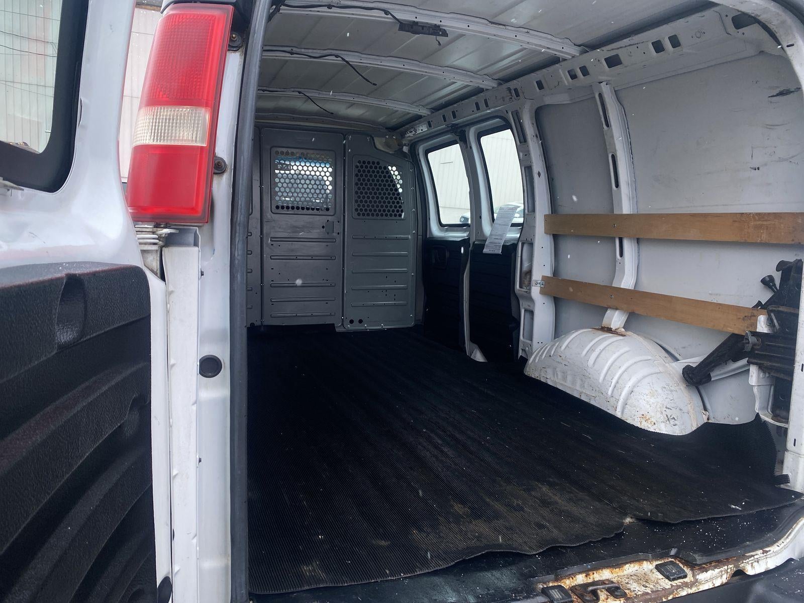 2015 GMC Savana Cargo 2500 Work Van