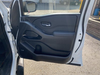 2022 Nissan Frontier Crew Cab PRO-4X 4x4
