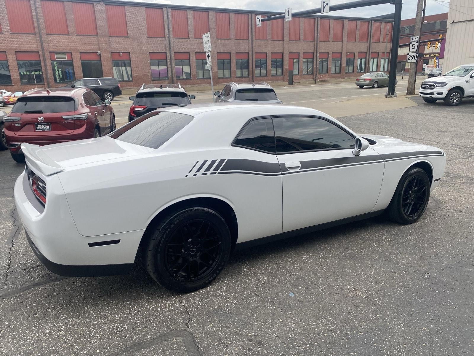 2021 Dodge Challenger SXT