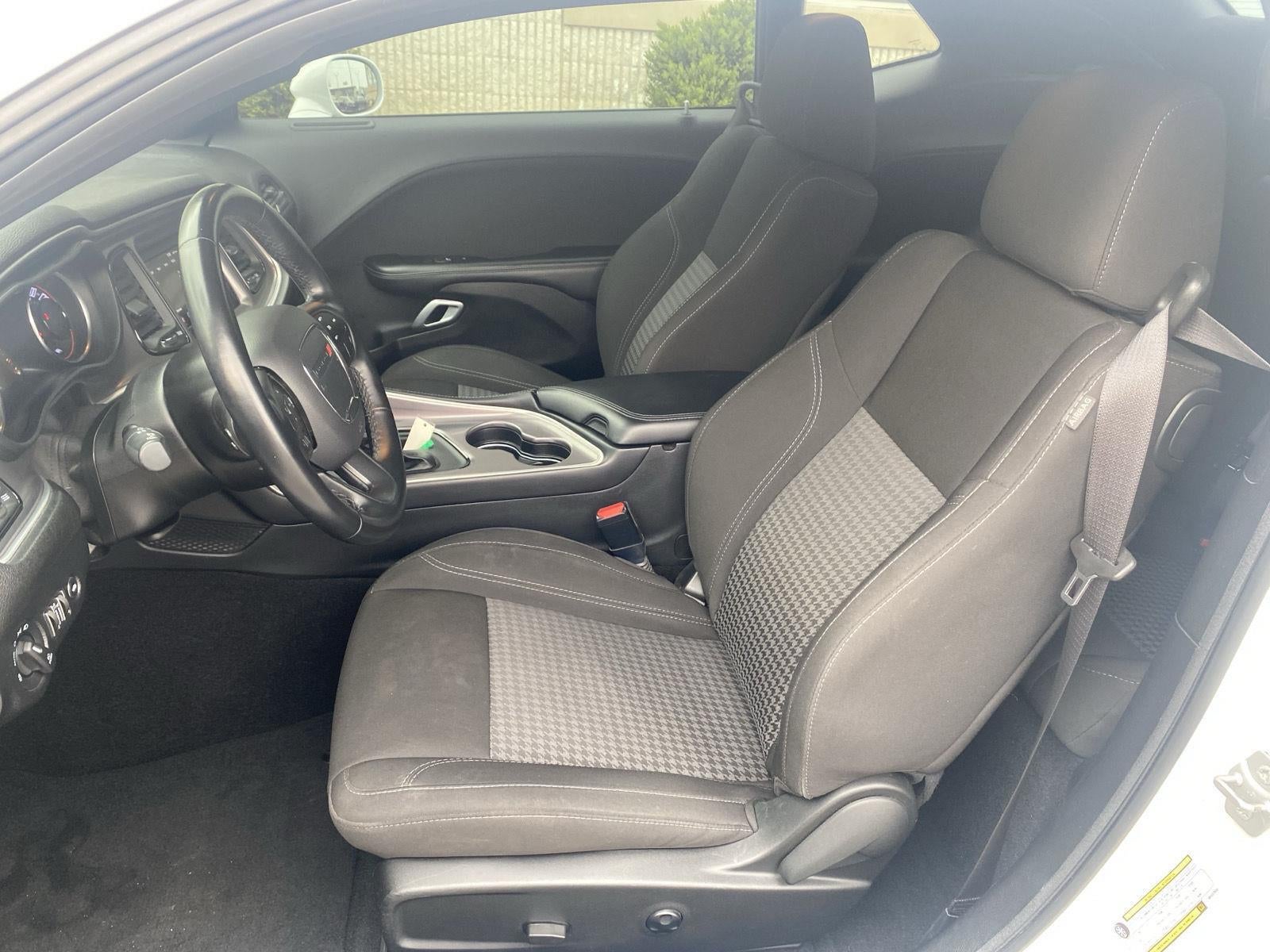 2021 Dodge Challenger SXT