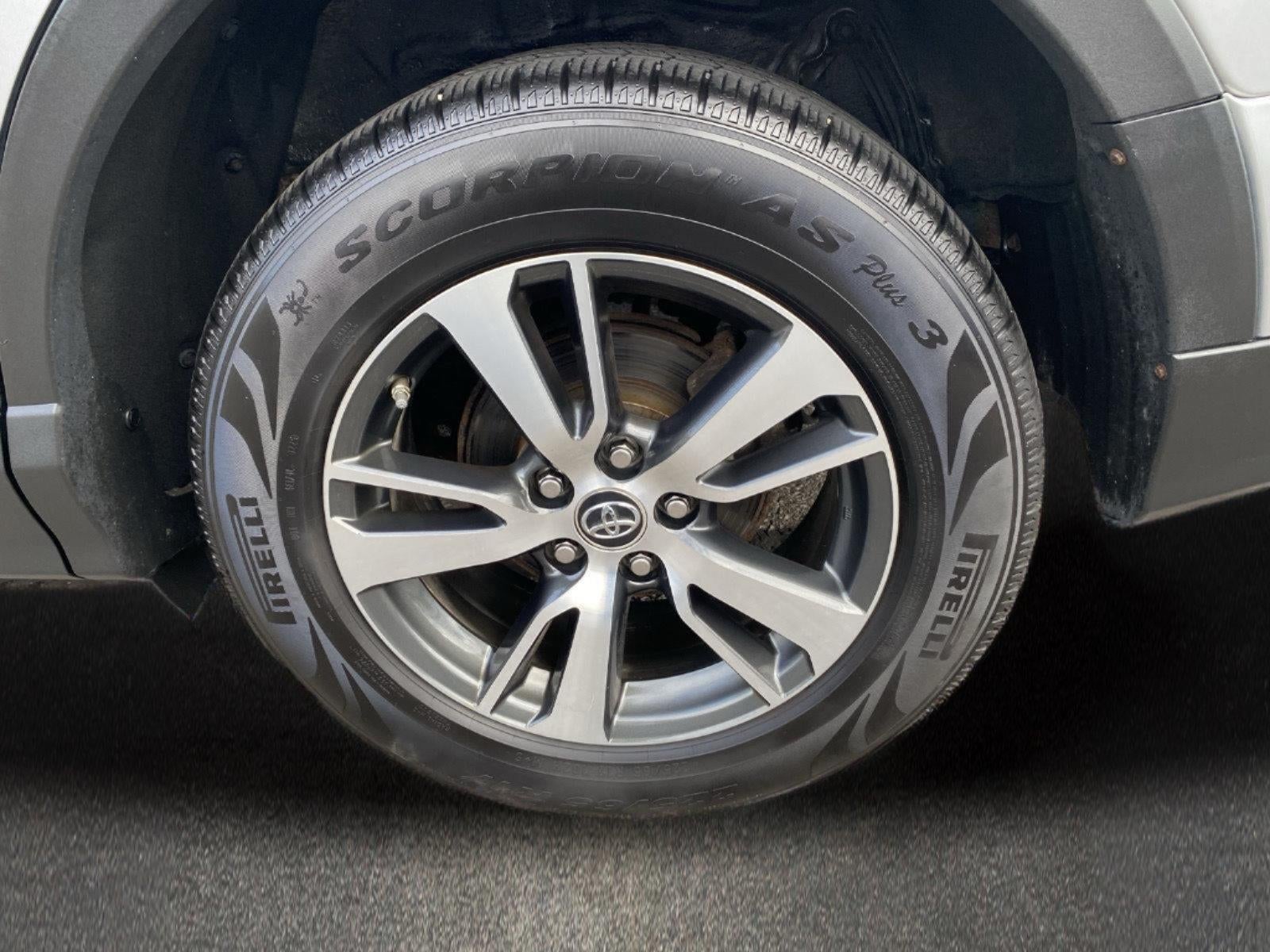 2016 Toyota RAV4 XLE