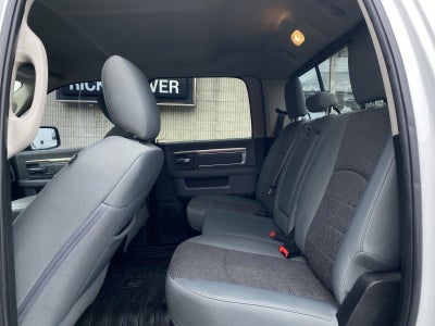 2017 RAM 1500 Big Horn Crew Cab 4x4 5'7" Box