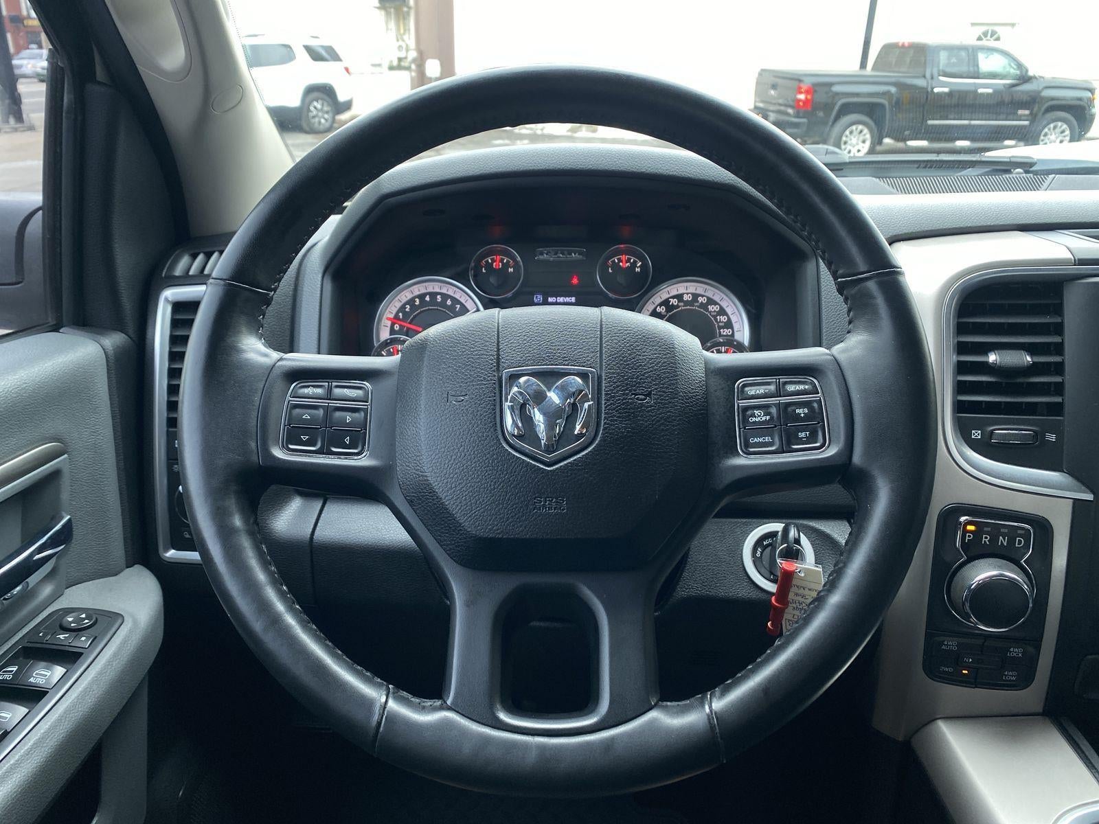 2017 RAM 1500 Big Horn Crew Cab 4x4 5'7" Box