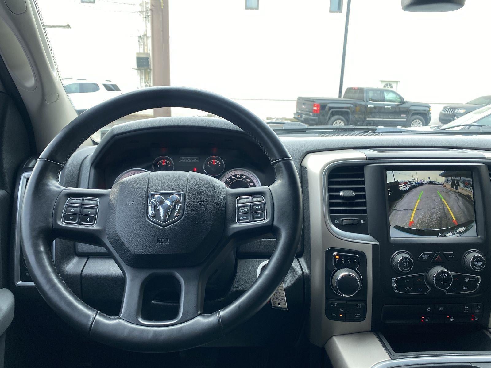 2017 RAM 1500 Big Horn Crew Cab 4x4 5'7" Box