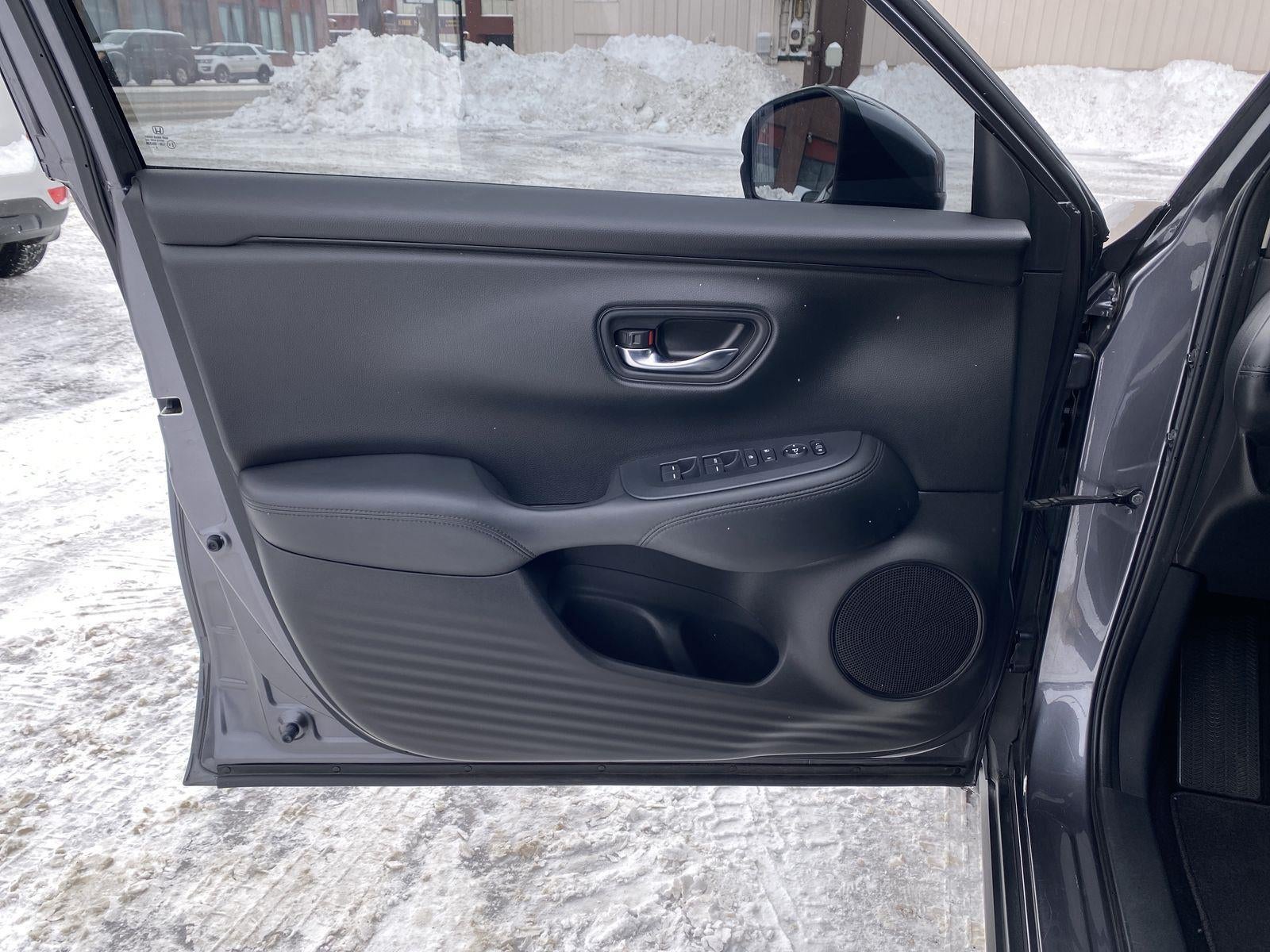 2023 Honda HR-V AWD LX