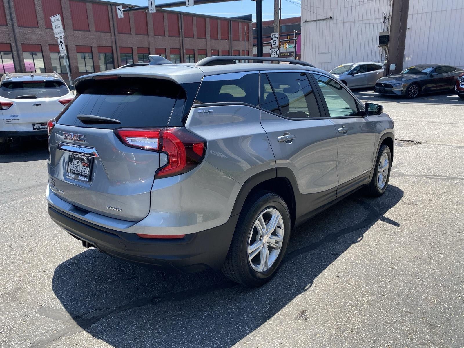 2023 GMC Terrain SLE