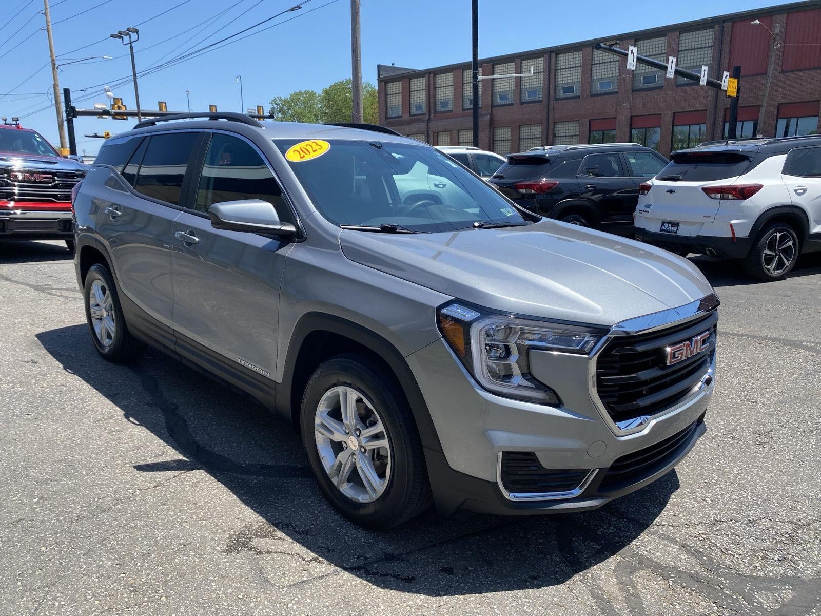2023 GMC Terrain SLE